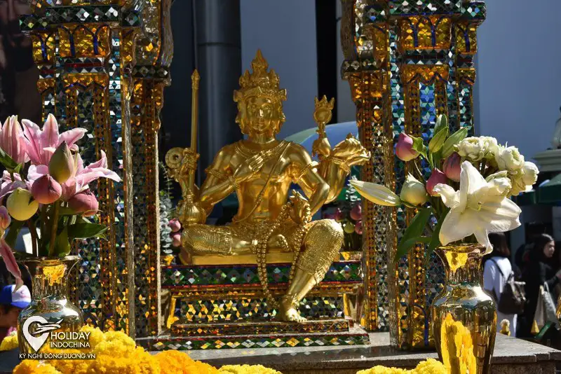 Đền Erawan - Đền thờ Phật Bốn Mặt linh thiêng ra sao? (2024)