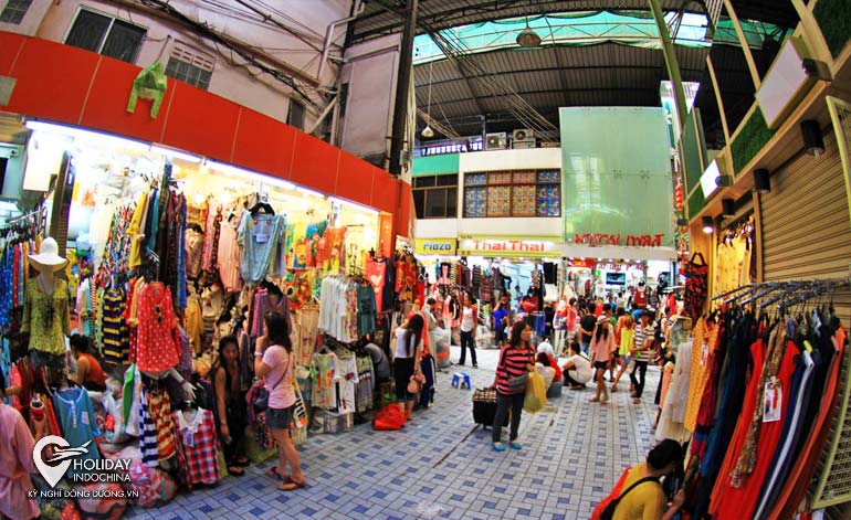 Chợ Pratunam Bangkok - Nên mua gì? Cách đến? (2024)