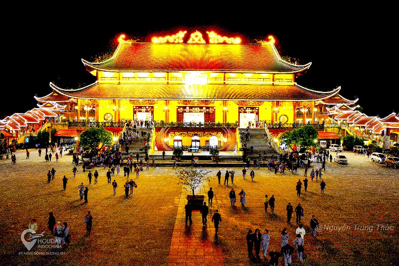 Kinh nghiệm Du lịch Chùa Ba Vàng Quảng Ninh (2023)