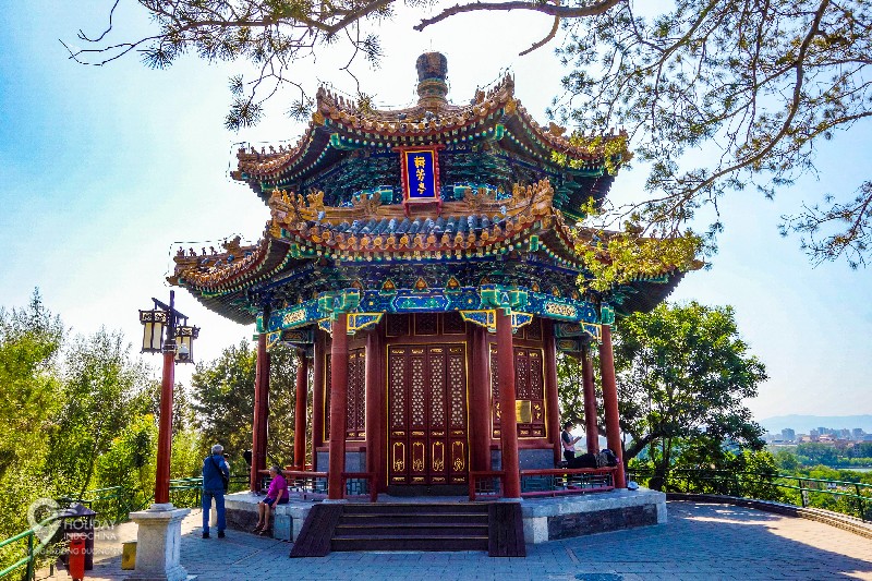 Công viên Cảnh Sơn (Bắc Kinh) – Cảnh làm người sinh tình