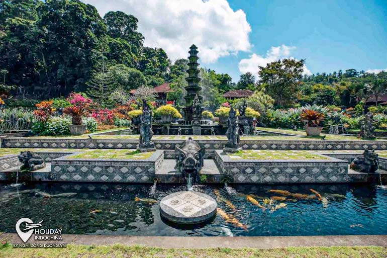 Cung điện nước Tirta Gangga ở Bali có gì độc đáo? - (2024)