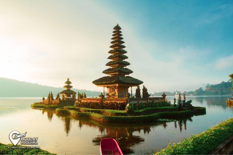 Tới đền Ulun Danu Bratan Bali (2024) - Ngôi đền nổi giữa hồ