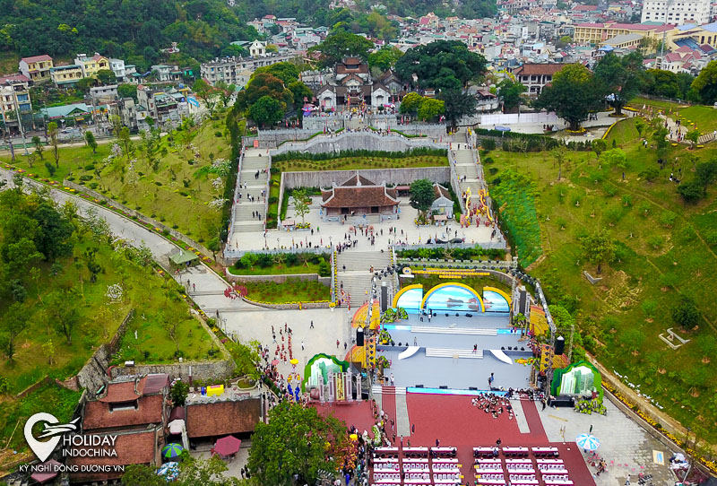 Du lịch Hạ Long thăm đền Cửa Ông linh thiêng