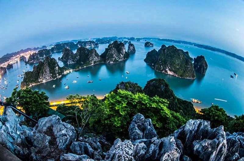 Tour Hạ Long Hà Nội 2 Ngày 1 Đêm Giá Rẻ