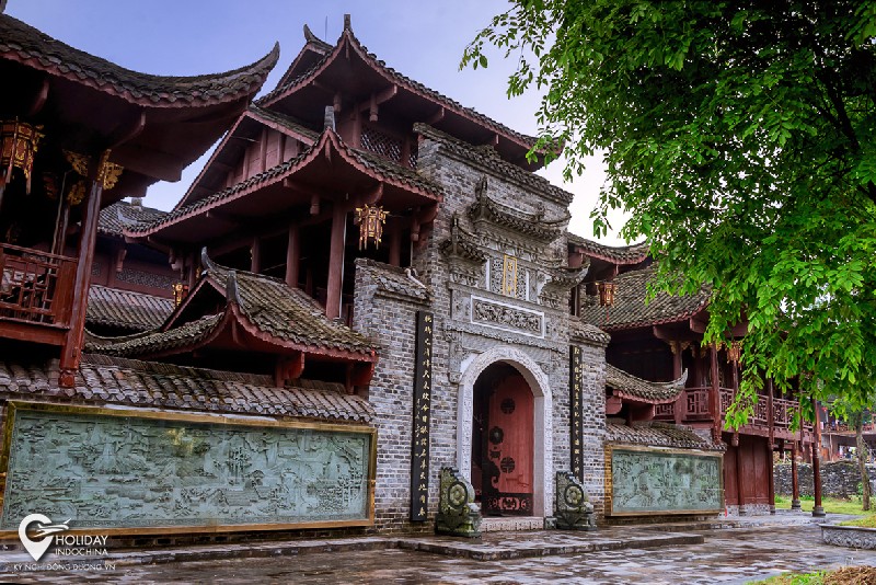 dan toc mieu - phuong hoang co tran