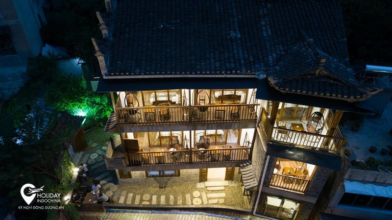 tour phượng ho&agrave;ng cổ trấn gi&aacute; rẻ