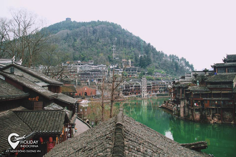 tour phượng ho&agrave;ng cổ trấn