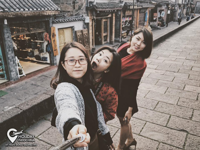 tour phượng ho&agrave;ng cổ trấn