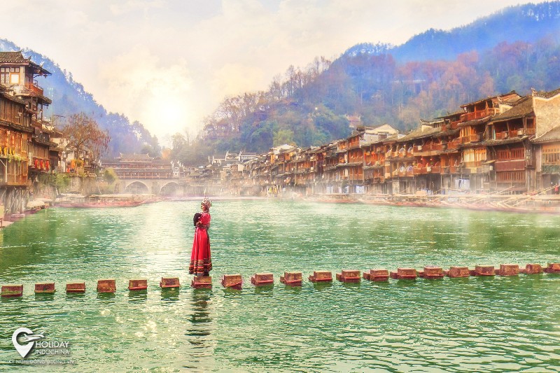 tour phượng ho&agrave;ng cổ trấn