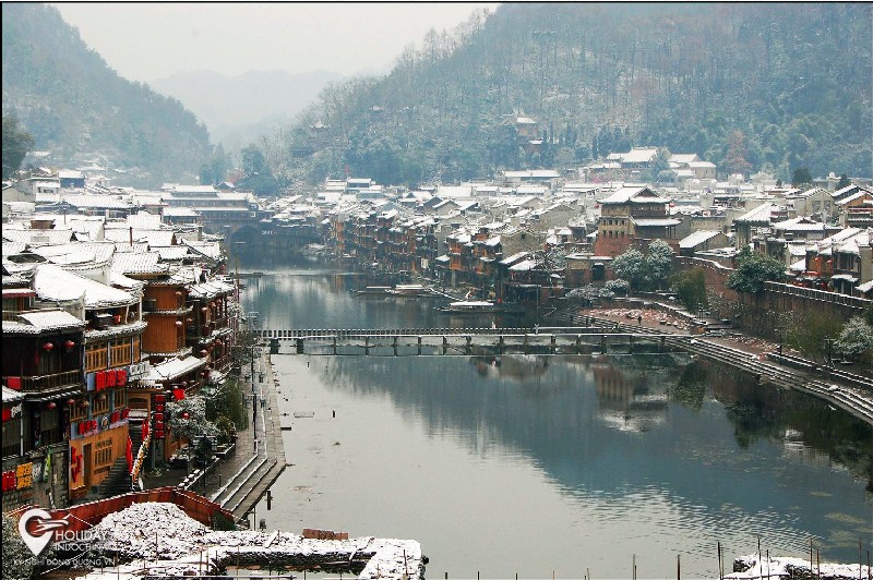 tour phượng ho&agrave;ng cổ trấn