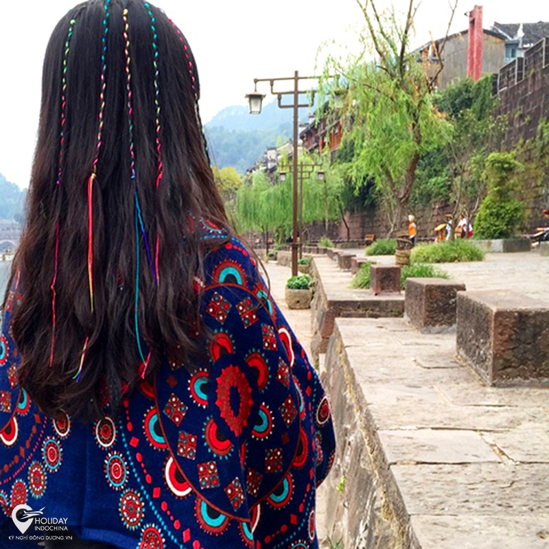 tour du lịch phượng ho&agrave;ng cổ trấn