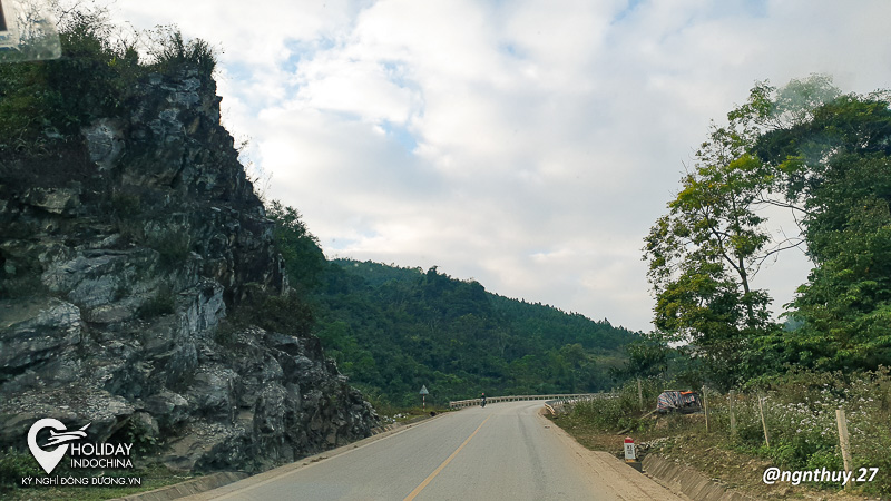 tour hồ ba bể bắc kạn
