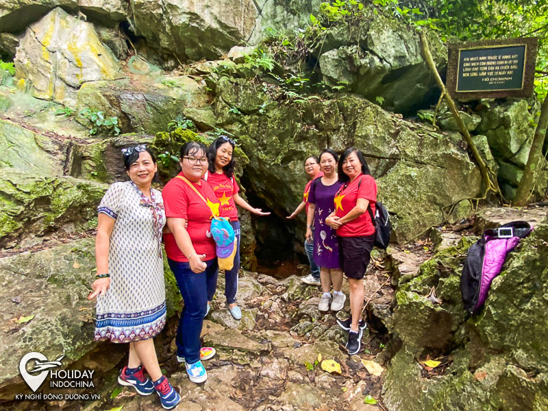 tour th&aacute;c bản giốc