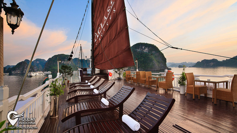 tour hạ long từ h&agrave; nội