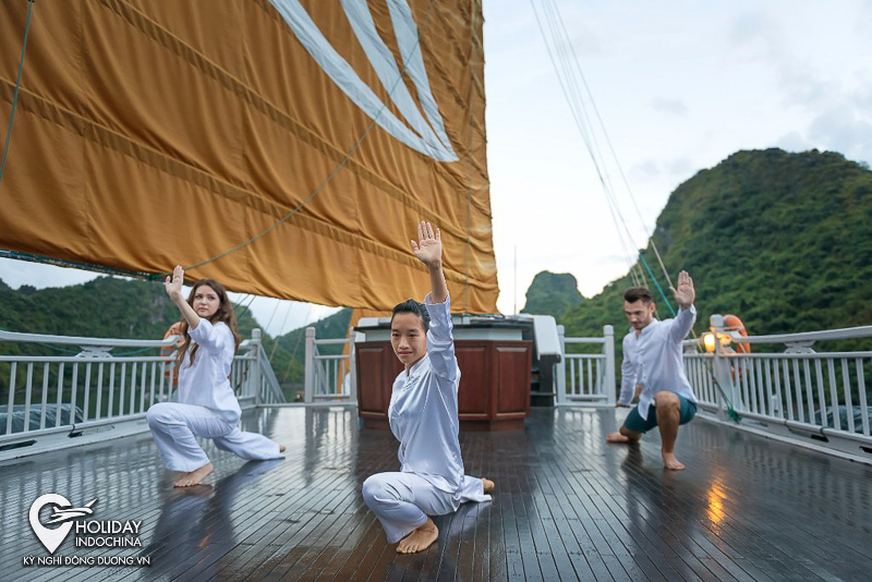 tour hạ long gi&aacute; rẻ