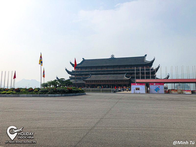 tour ch&ugrave;a tam ch&uacute;c