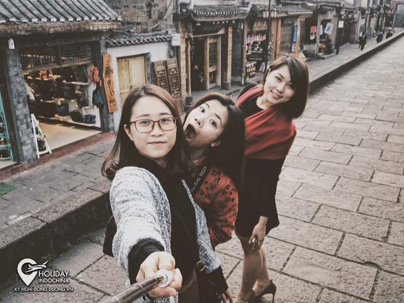 du lịch phượng ho&agrave;ng cổ trấn