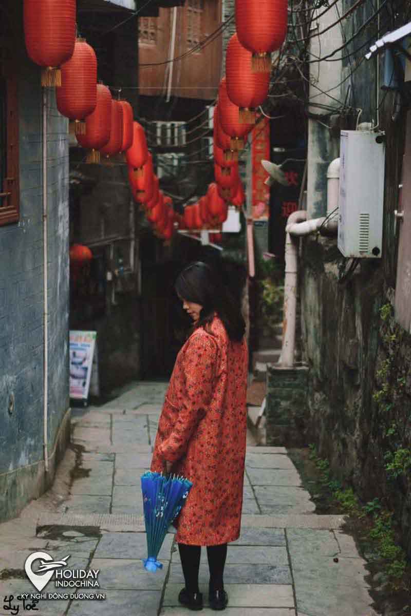 du lịch phượng ho&agrave;ng cổ trấn